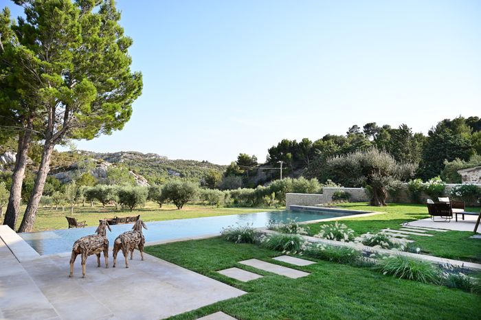 Bastide de la Montagnette villa photo.