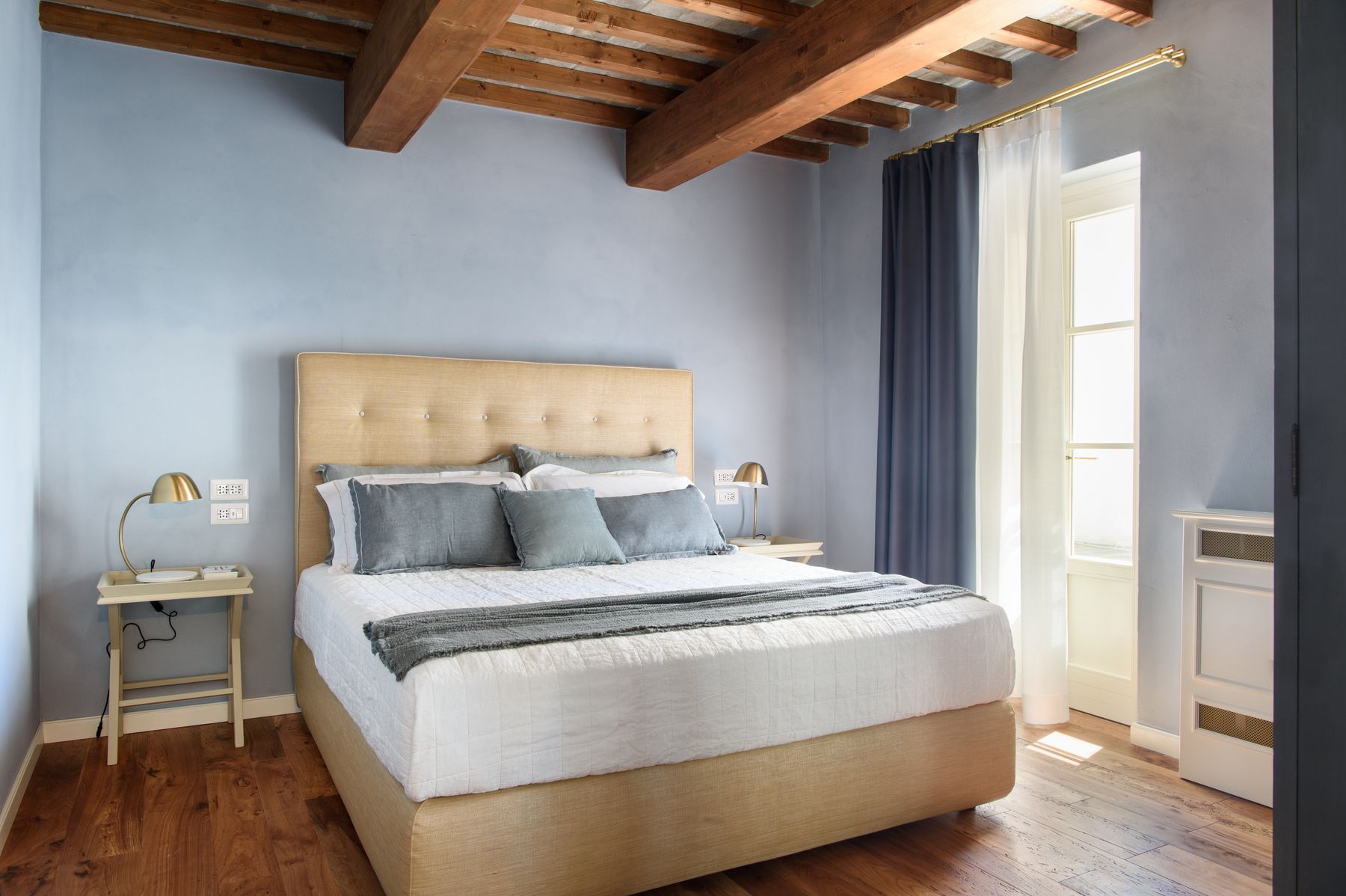Colline villa photo.