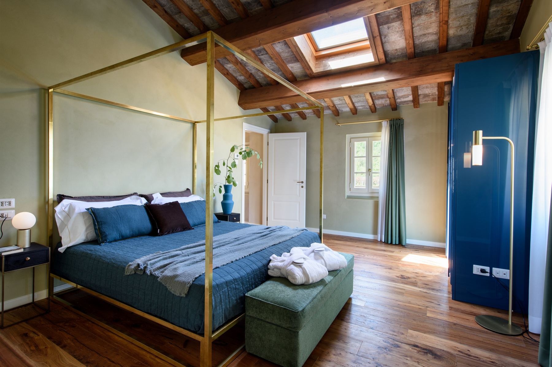 Colline villa photo.