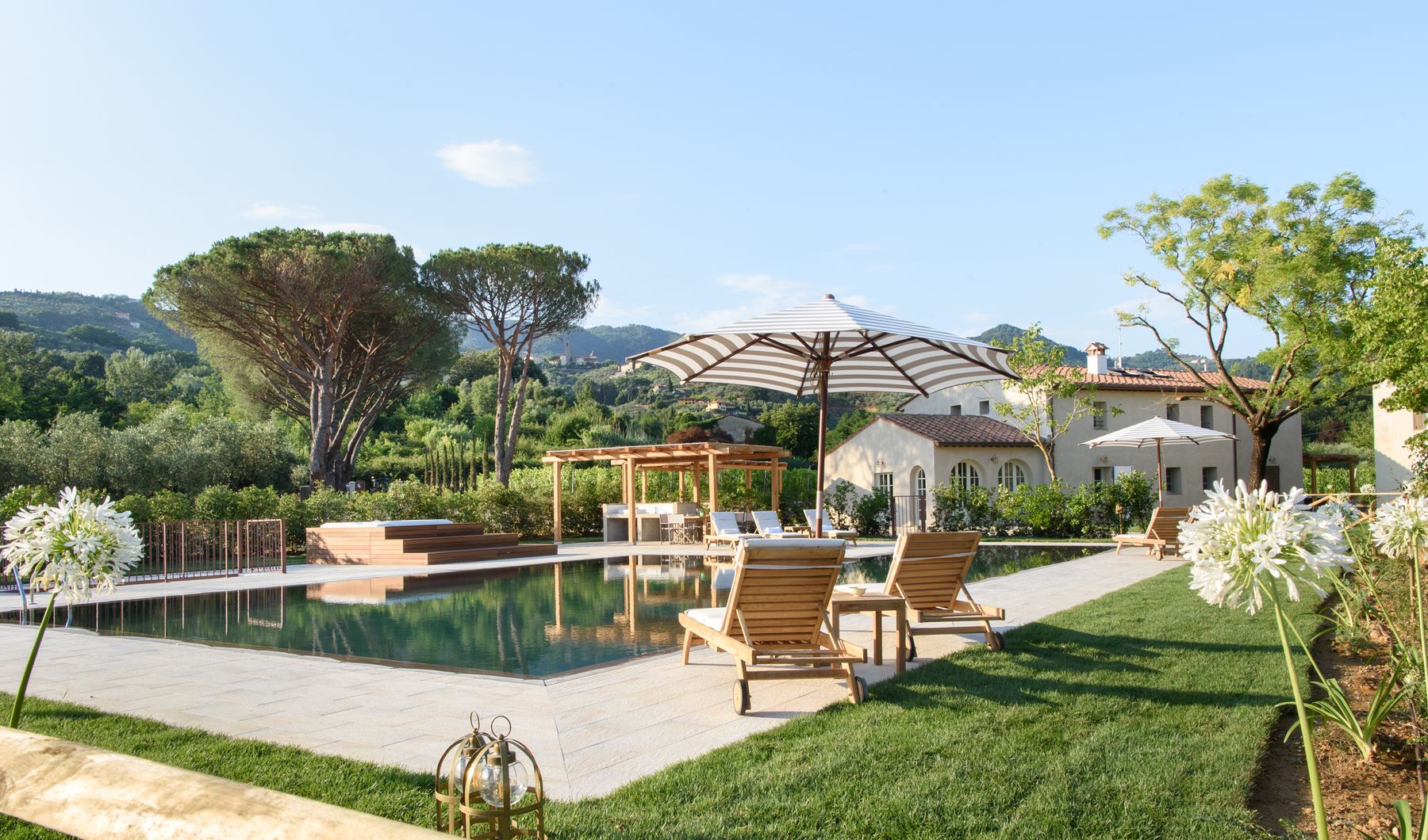 Colline villa photo.