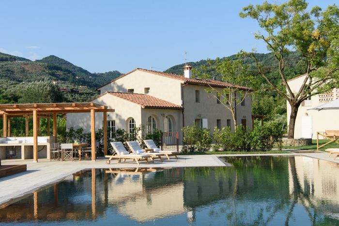 Colline villa photo.