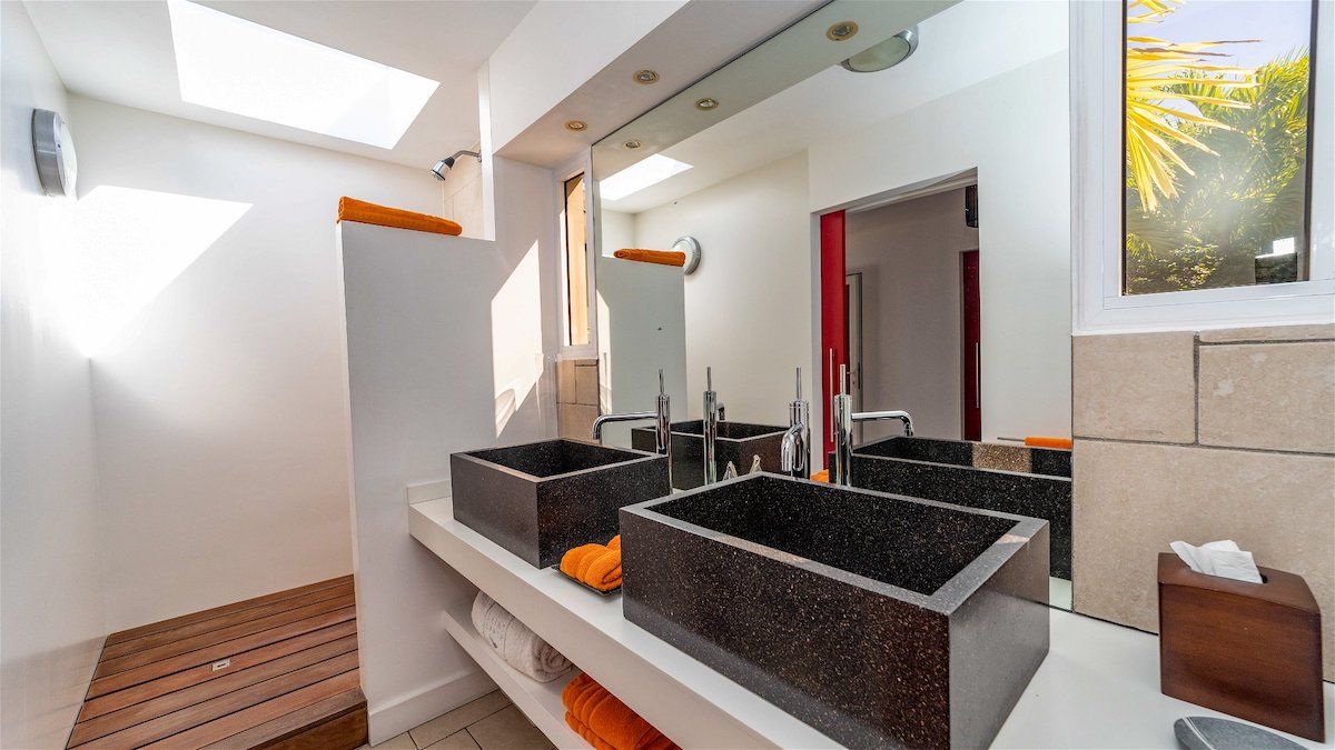 Ensuite