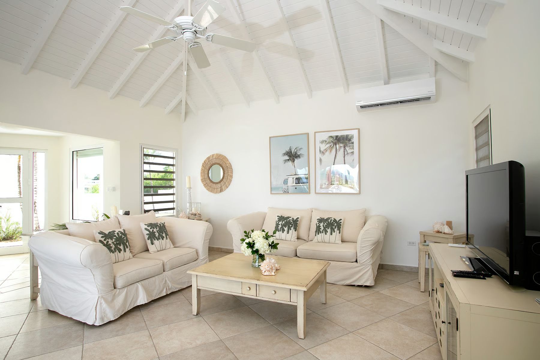 Nid d'Amour Villa villa photo.