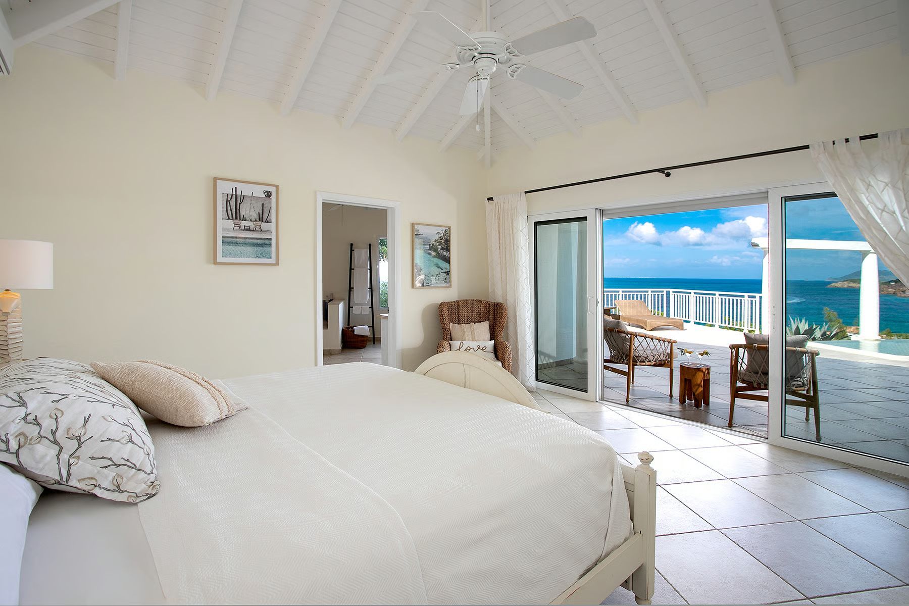 Nid d'Amour Villa villa photo.