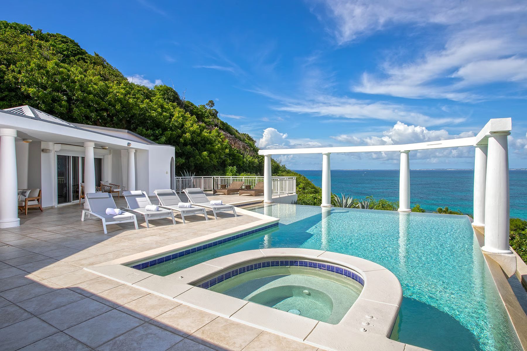 Nid d'Amour Villa villa photo.