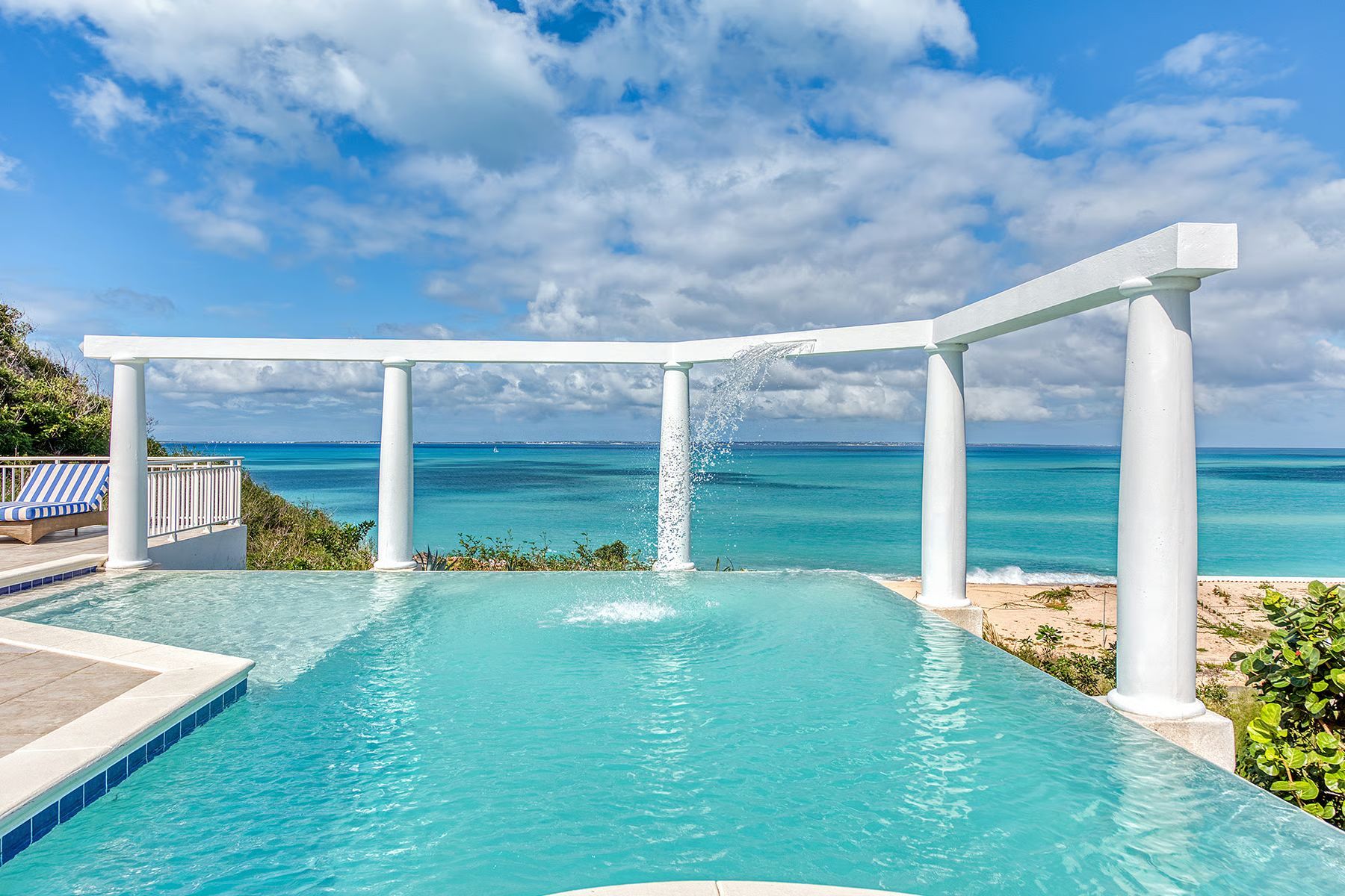 Nid d'Amour Villa villa photo.