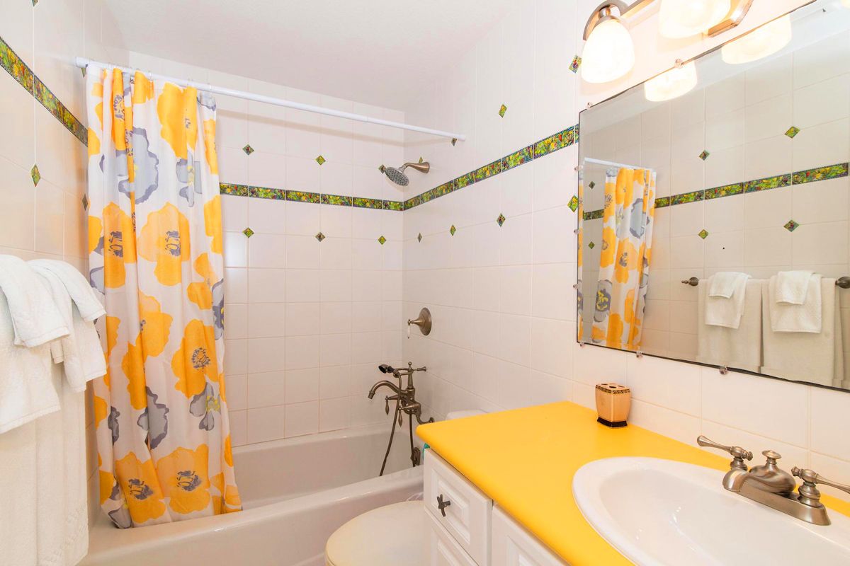 Cottage bathroom