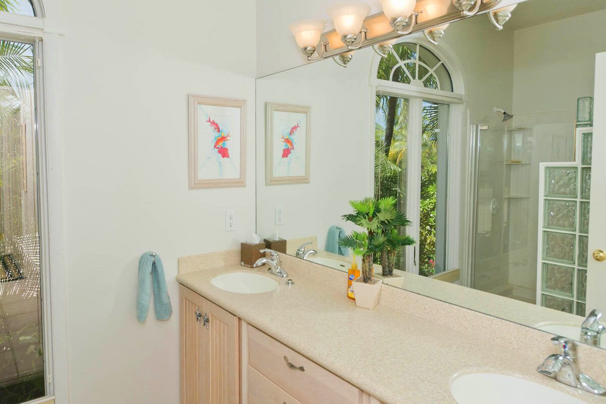 En suite bathroom
