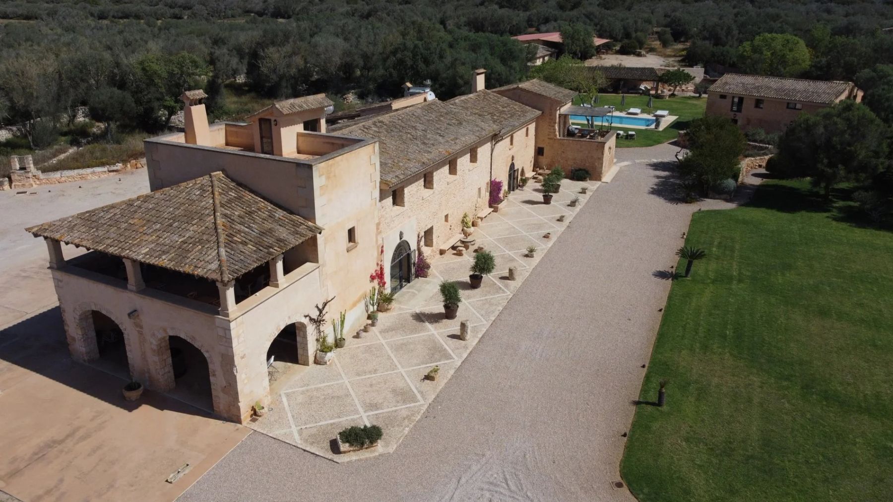 La Finca villa photo.