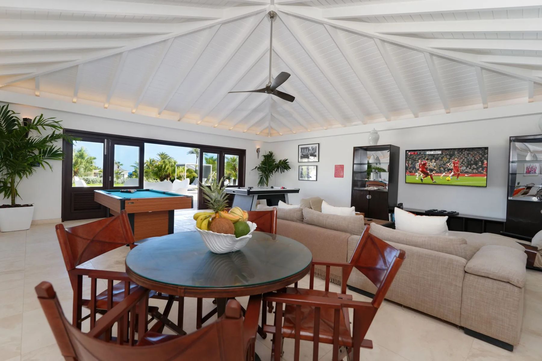 Le Bleu Villa villa photo.