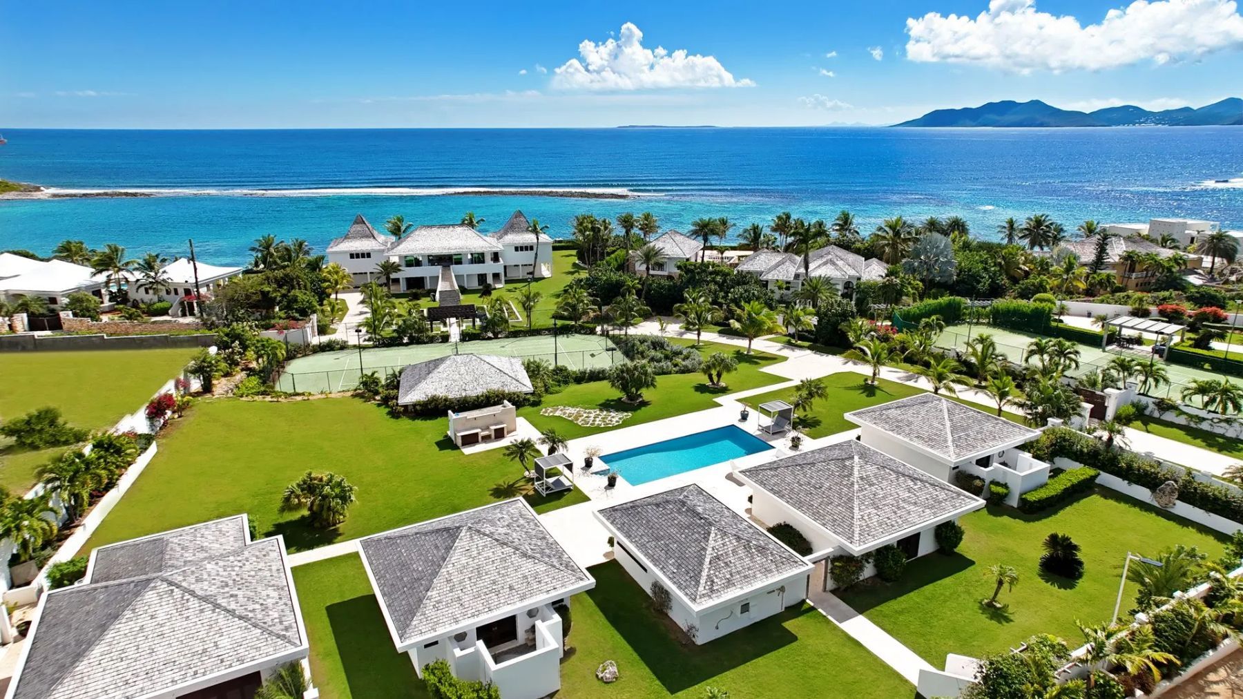 Le Bleu Villa villa photo.
