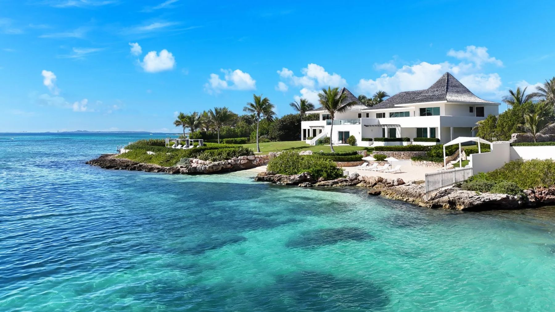 Le Bleu Villa villa photo.