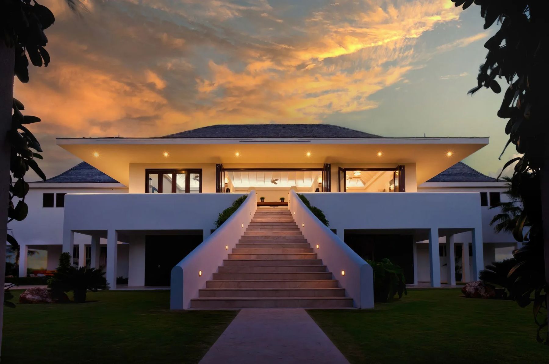 Le Bleu Villa villa photo.