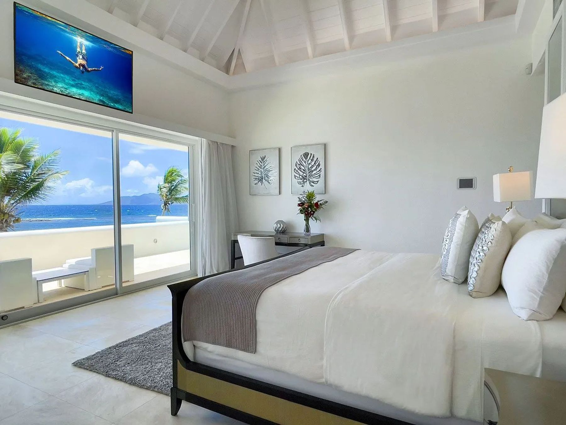 Le Bleu Villa villa photo.