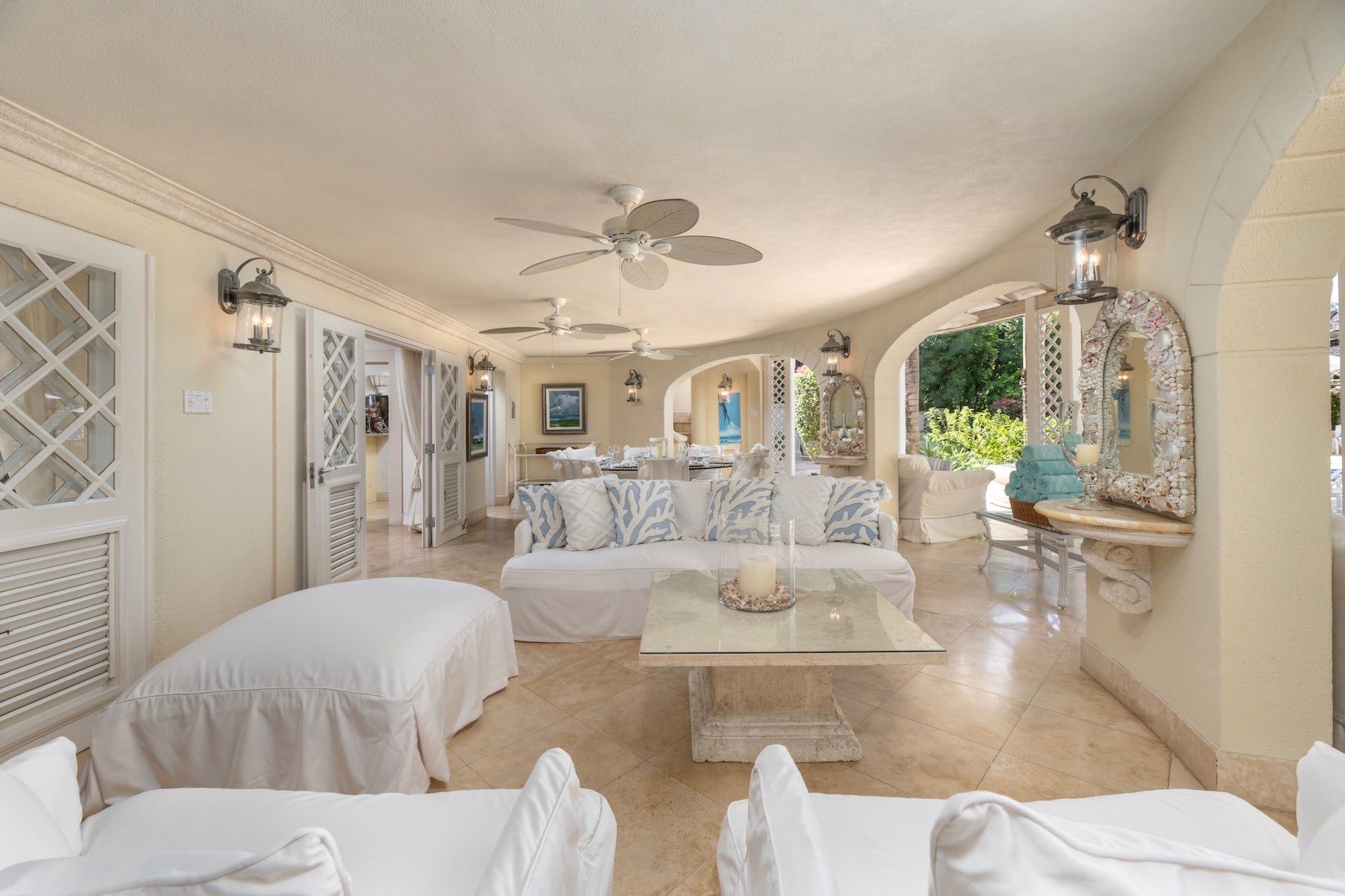 Sandalo villa photo.
