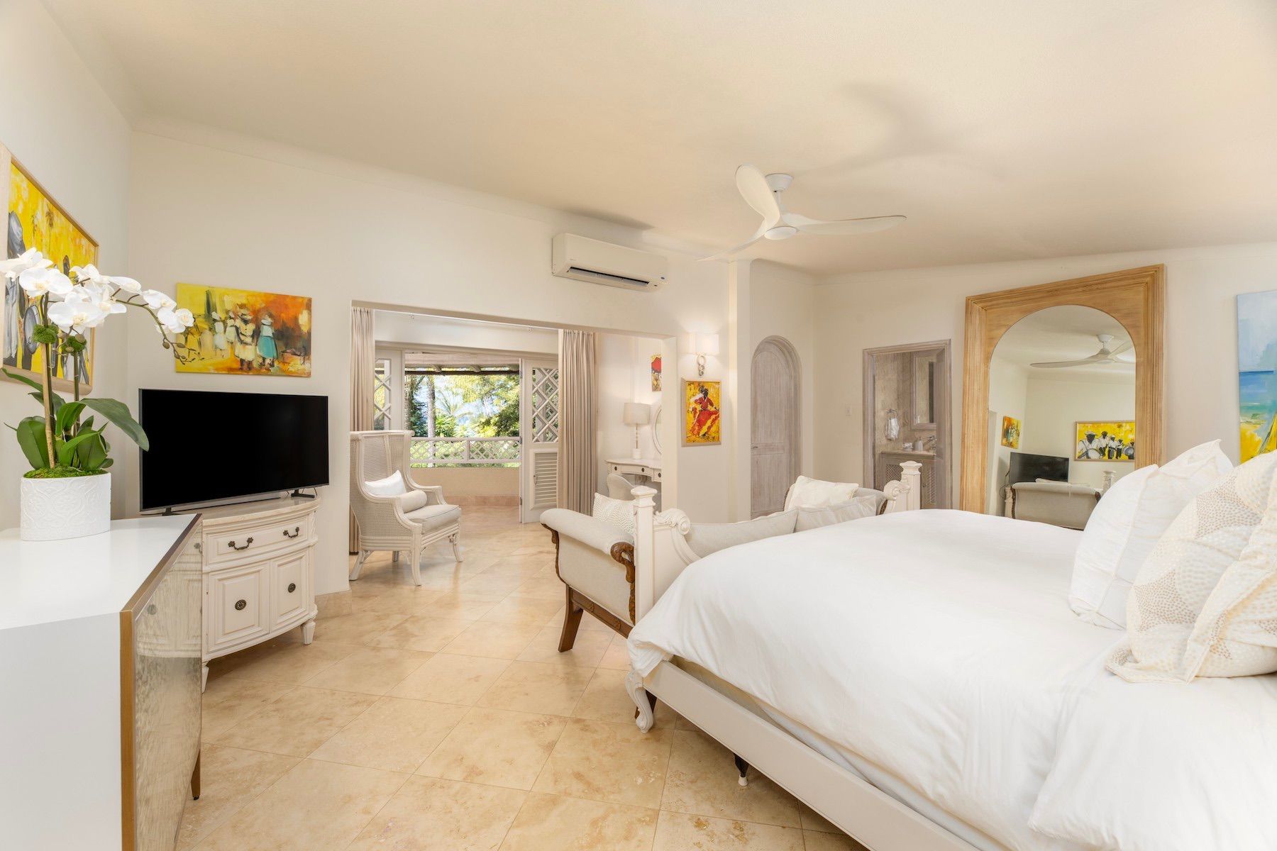Sandalo villa photo.