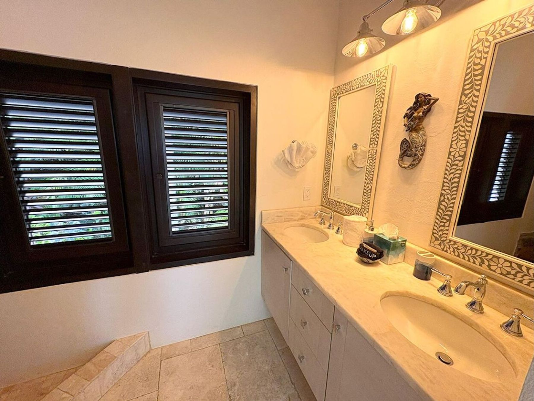 Ensuite
