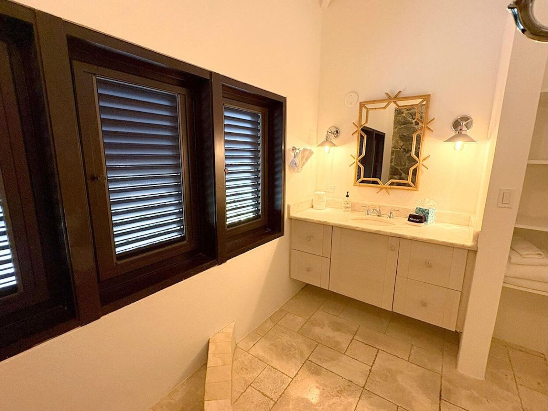 Ensuite