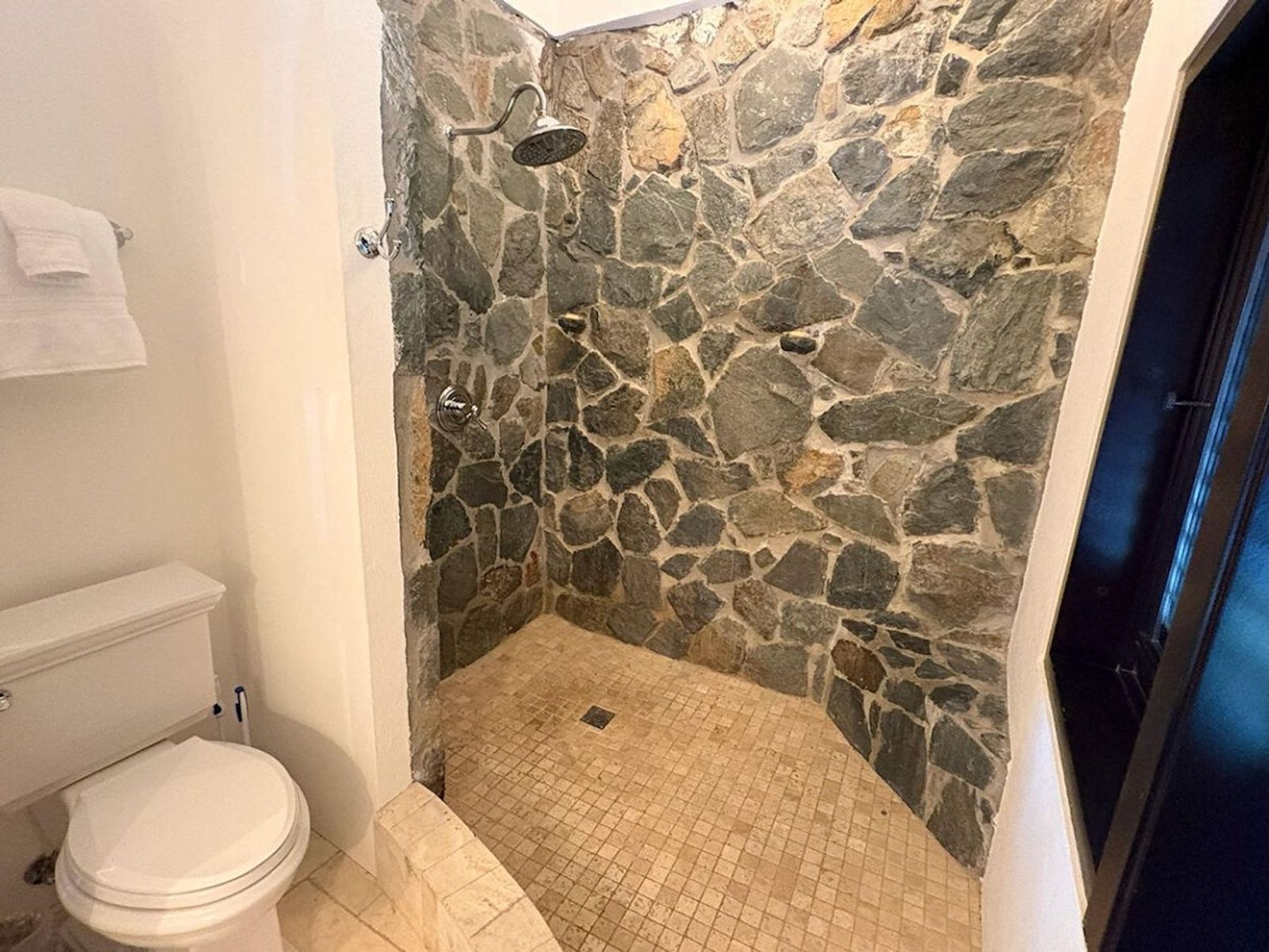 Ensuite