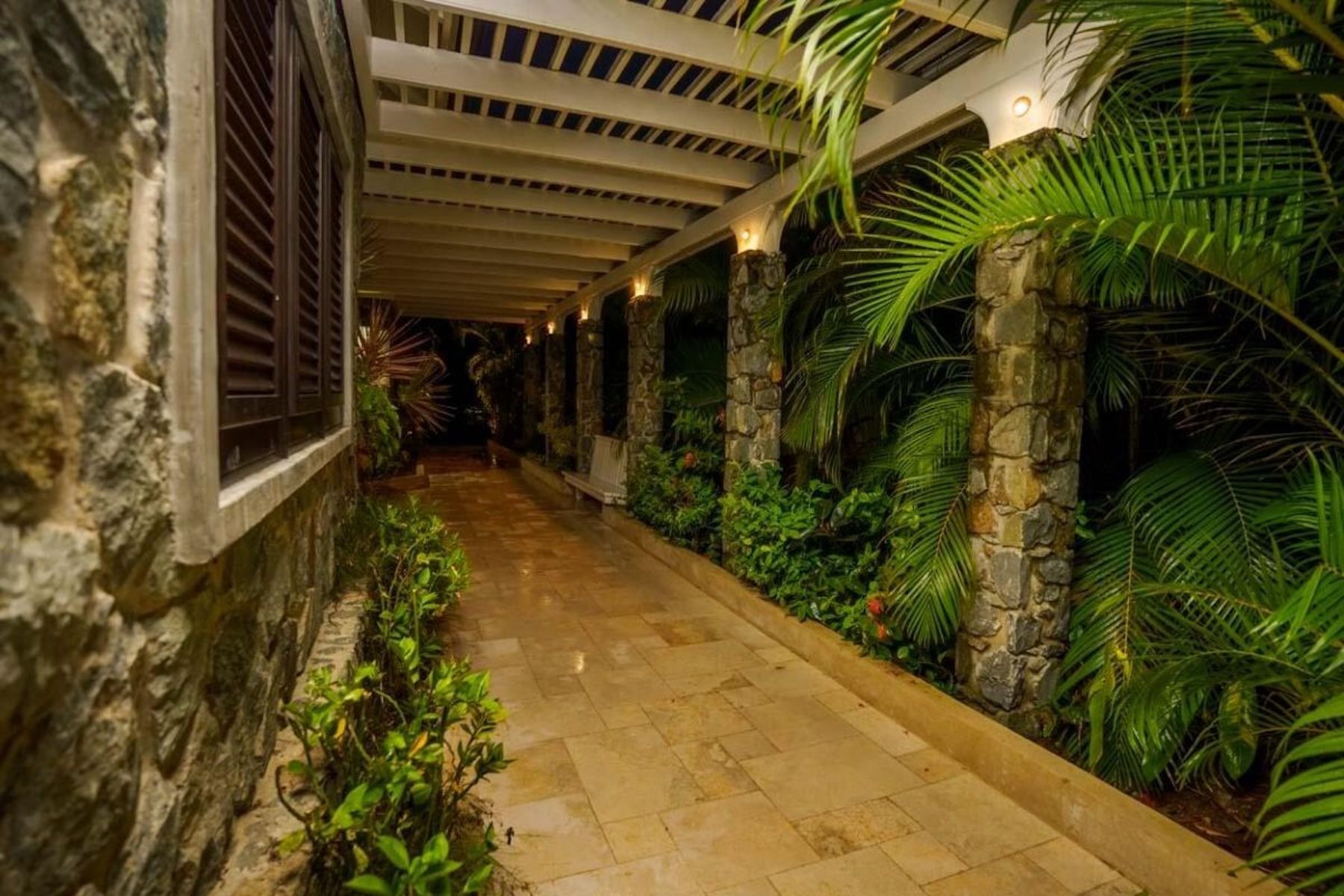 Cinnamon Ridge Villa villa photo.