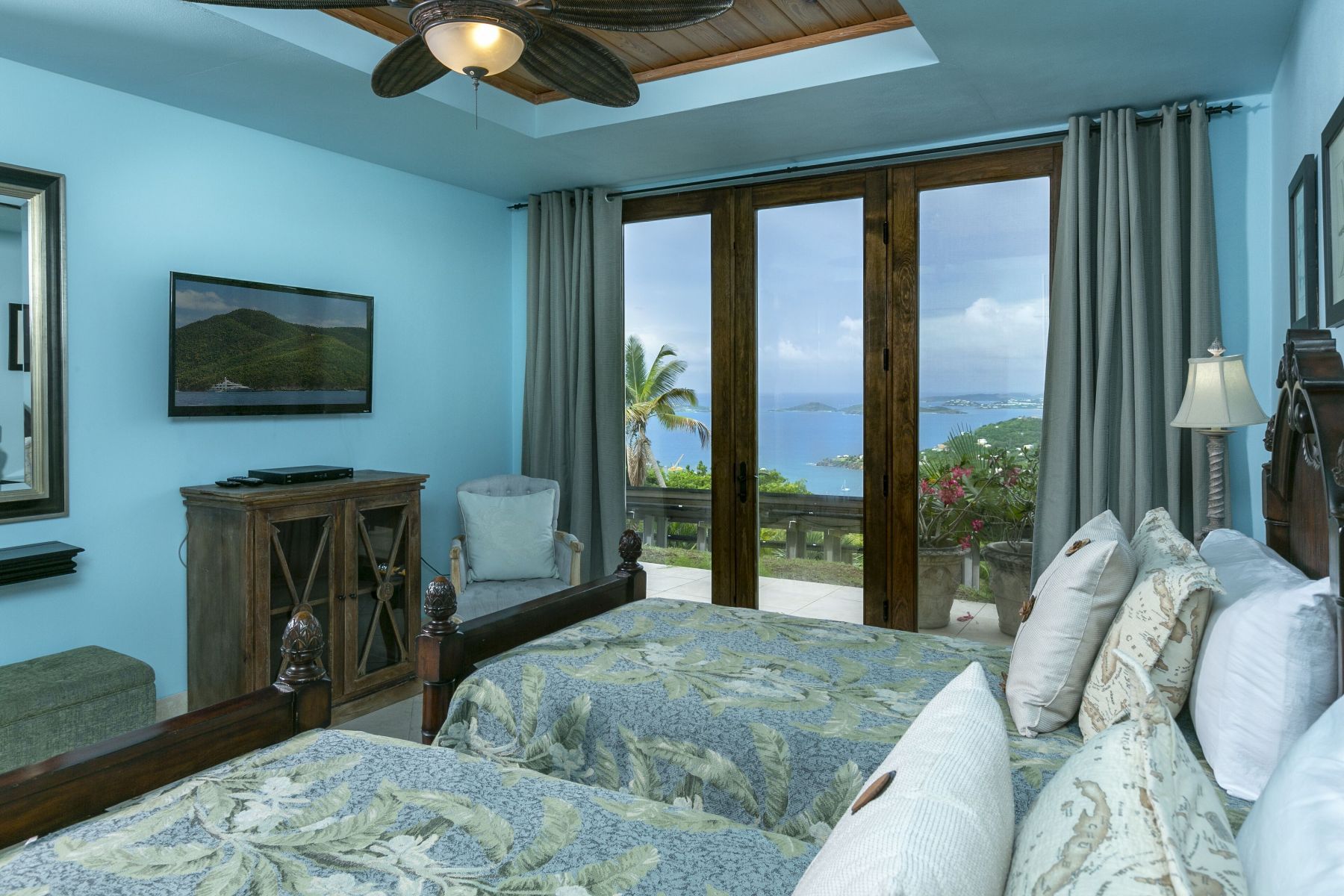 Rapture Villa villa photo.