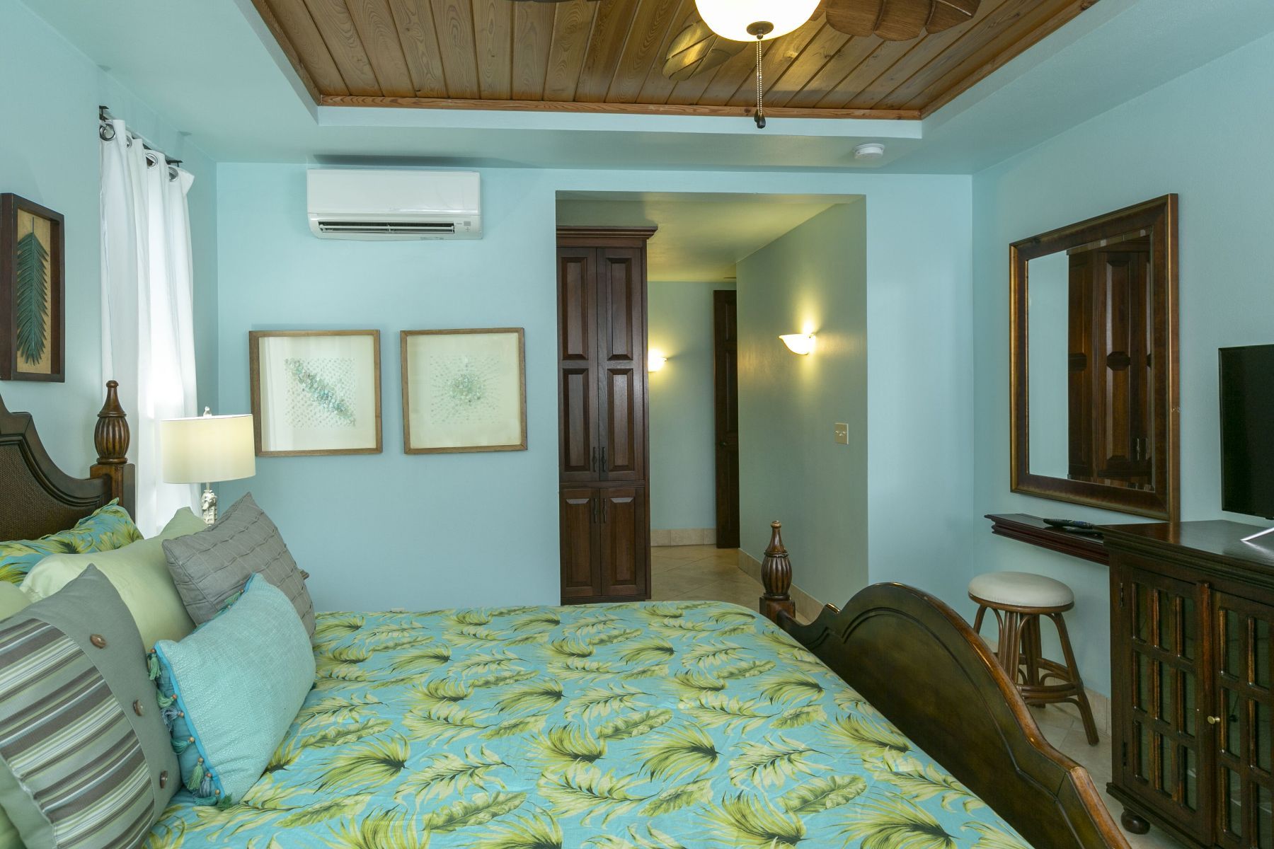 Rapture Villa villa photo.