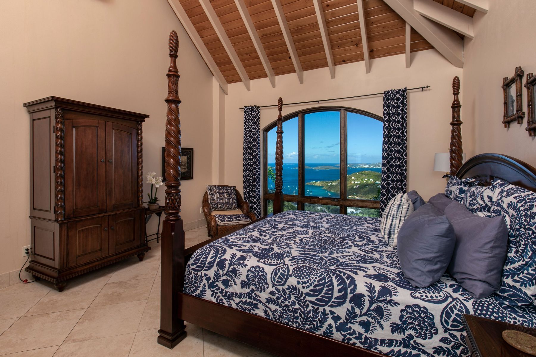 Rapture Villa villa photo.