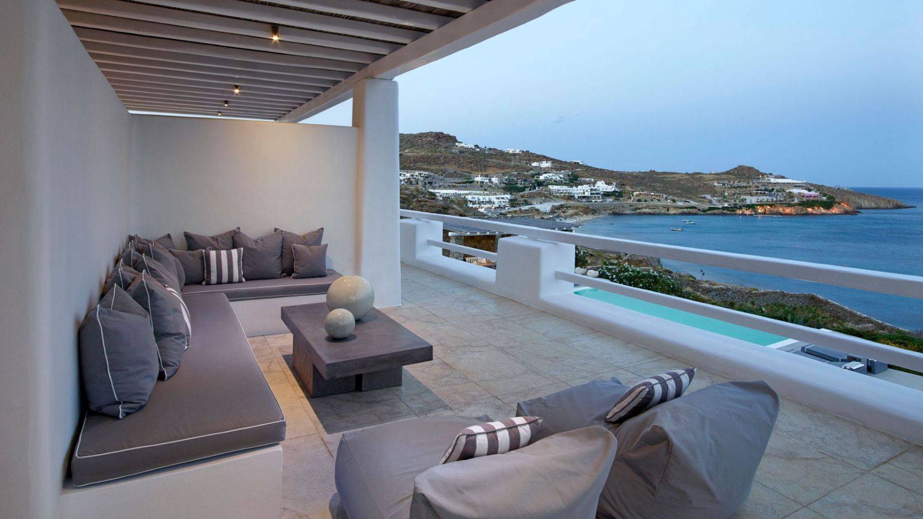 Arya villa photo.