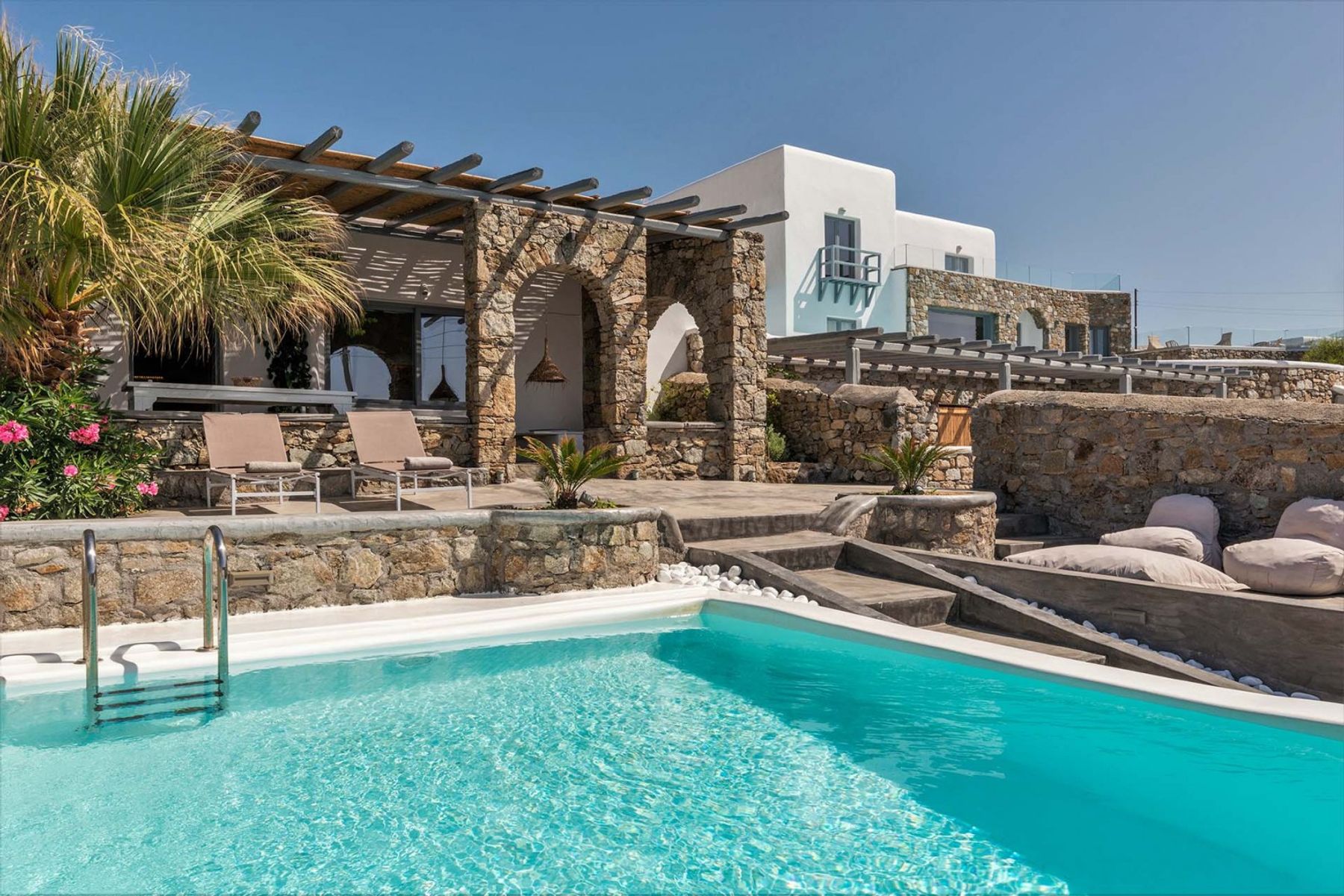 Ivory Retreat villa photo.