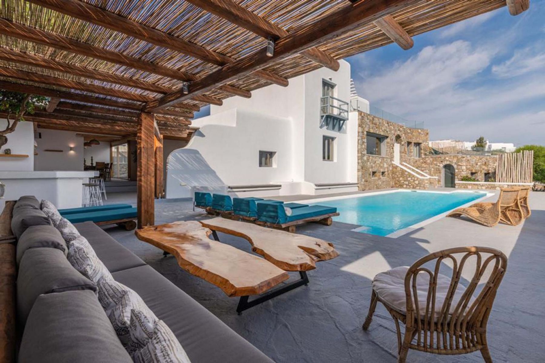 Ivory Retreat villa photo.