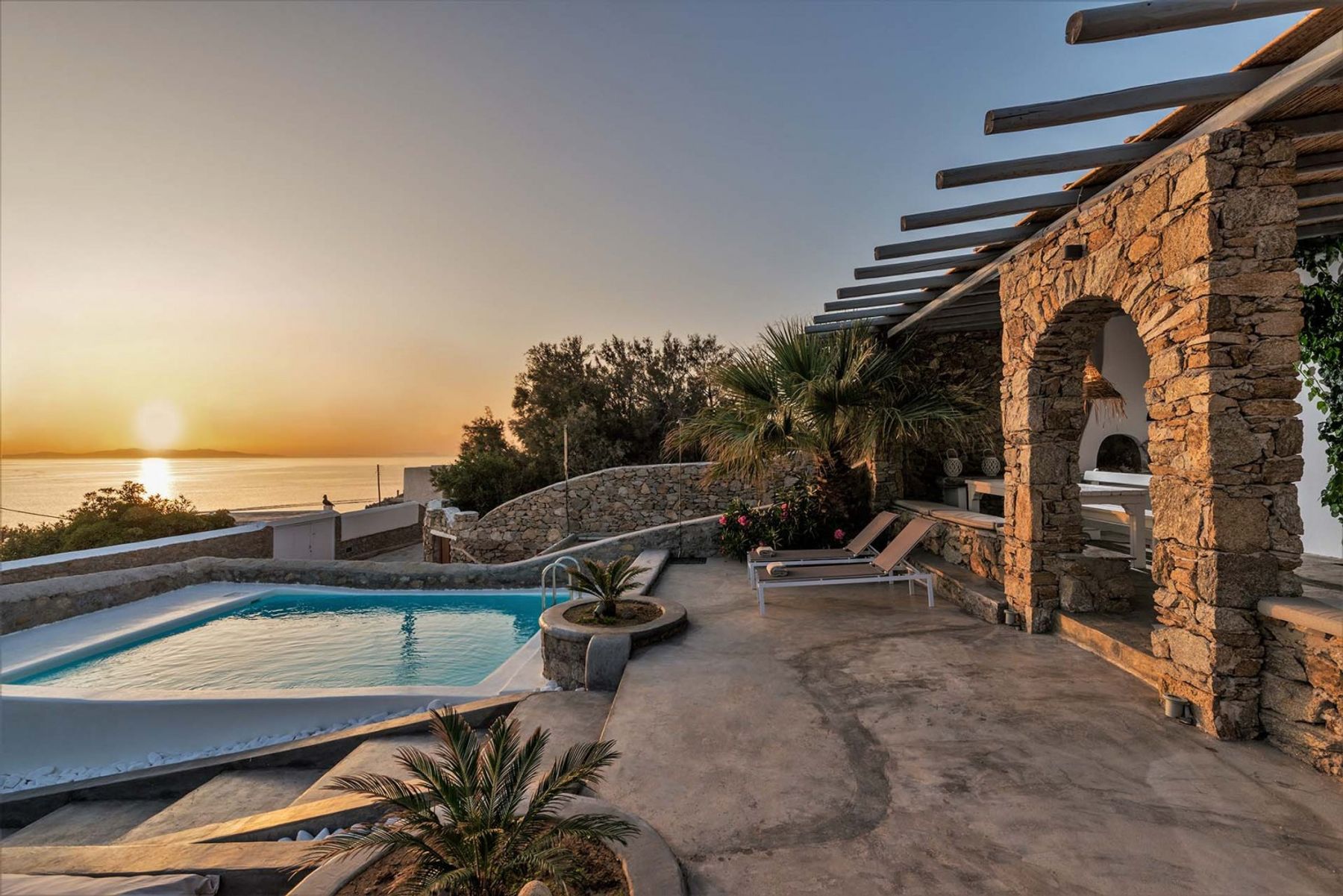 Ivory Retreat villa photo.