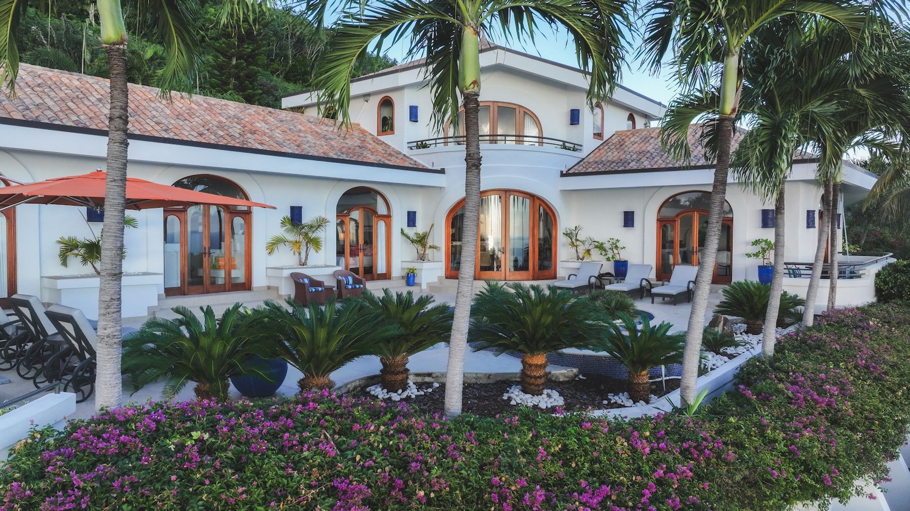 Isla Vista villa photo.