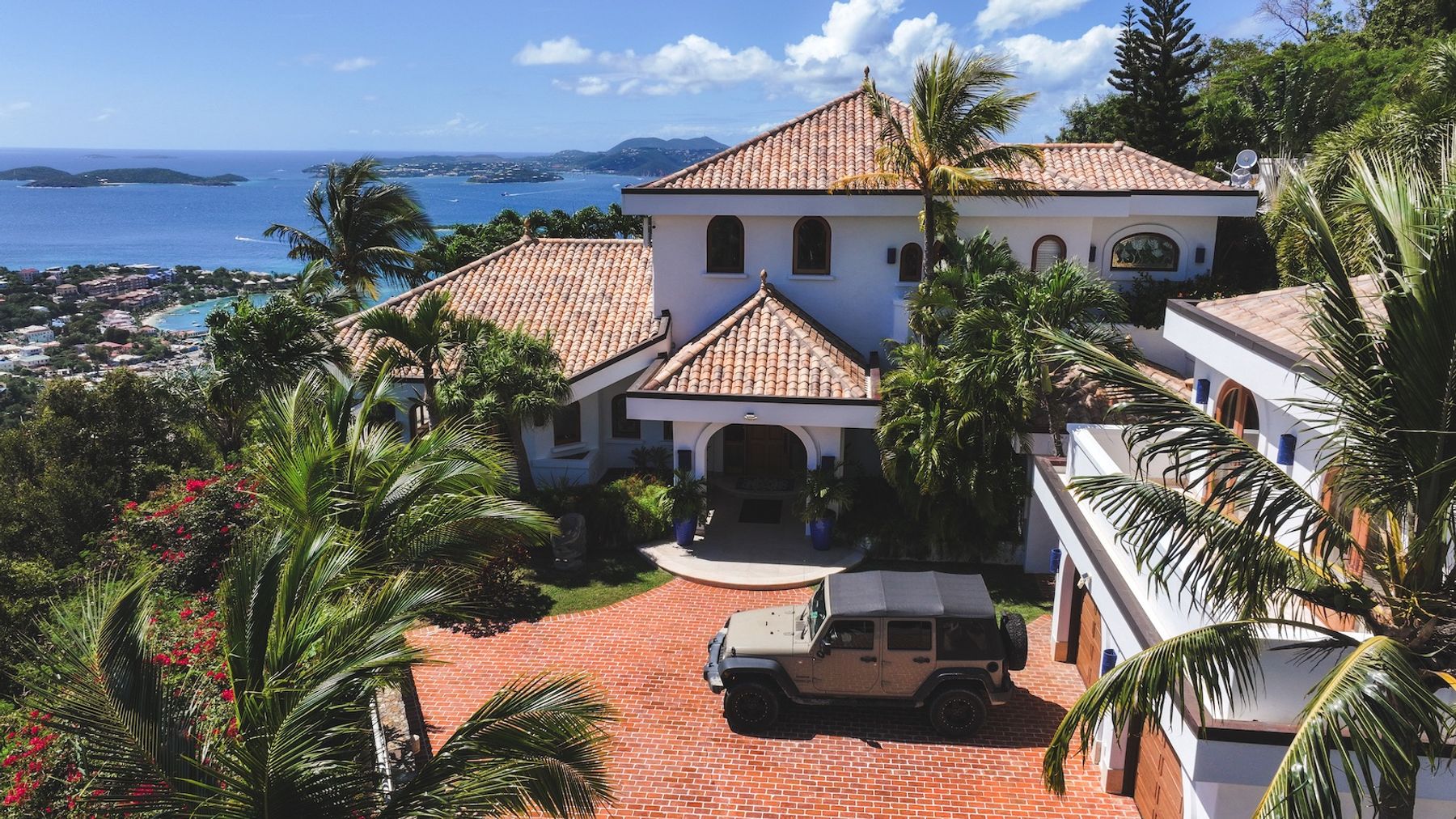 Isla Vista villa photo.