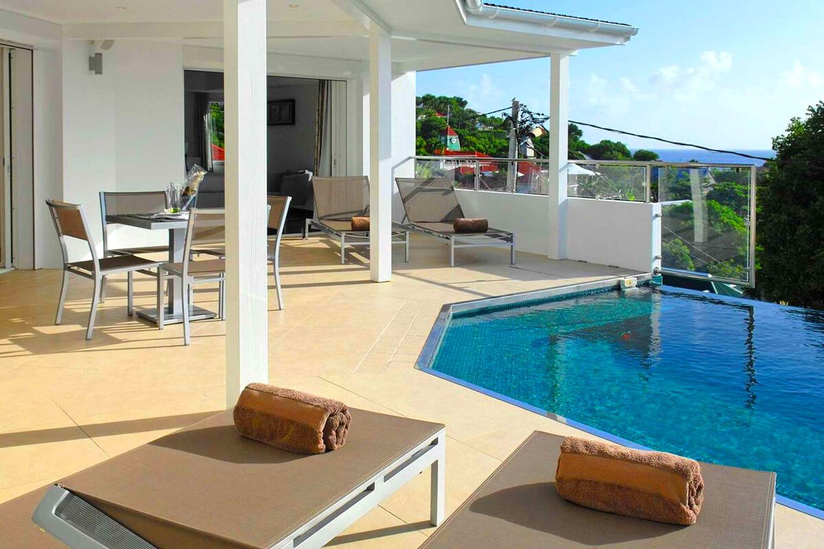 Pool area