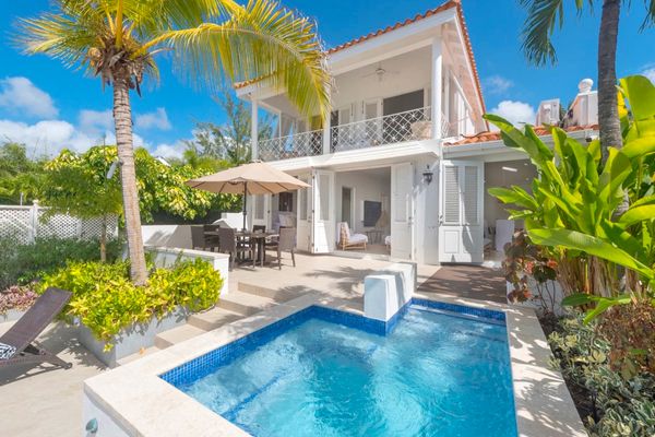 Milord Sunrise Villa is located directly on the beautiful sandy beach