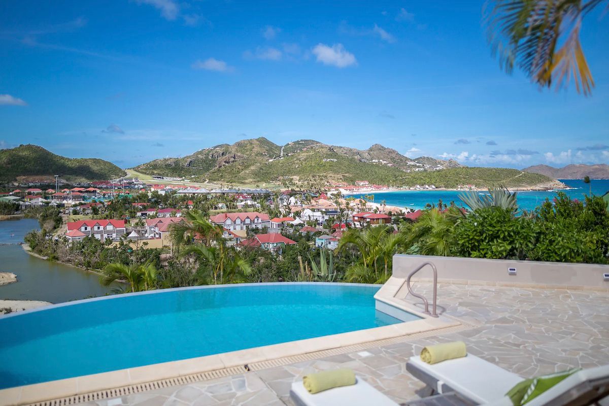 SAS villa photo.