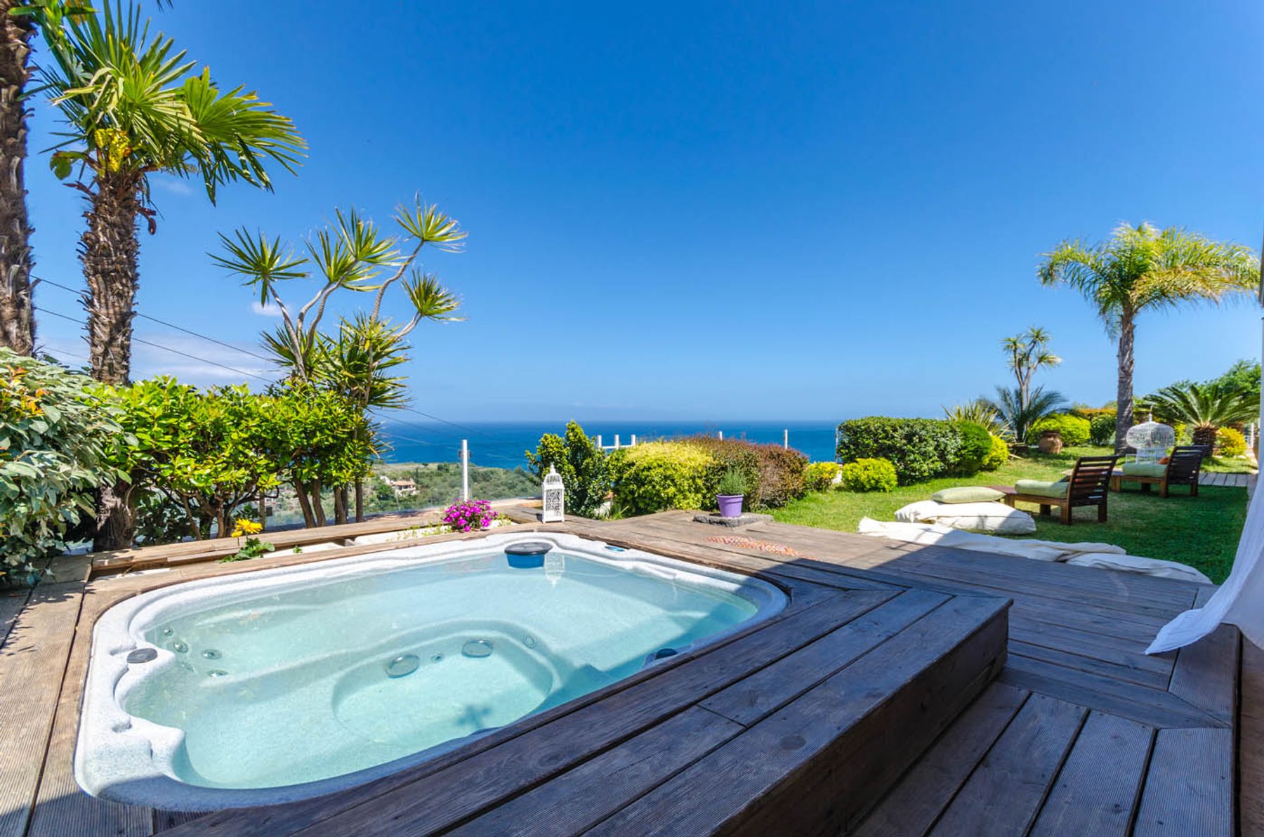 Jacuzzi