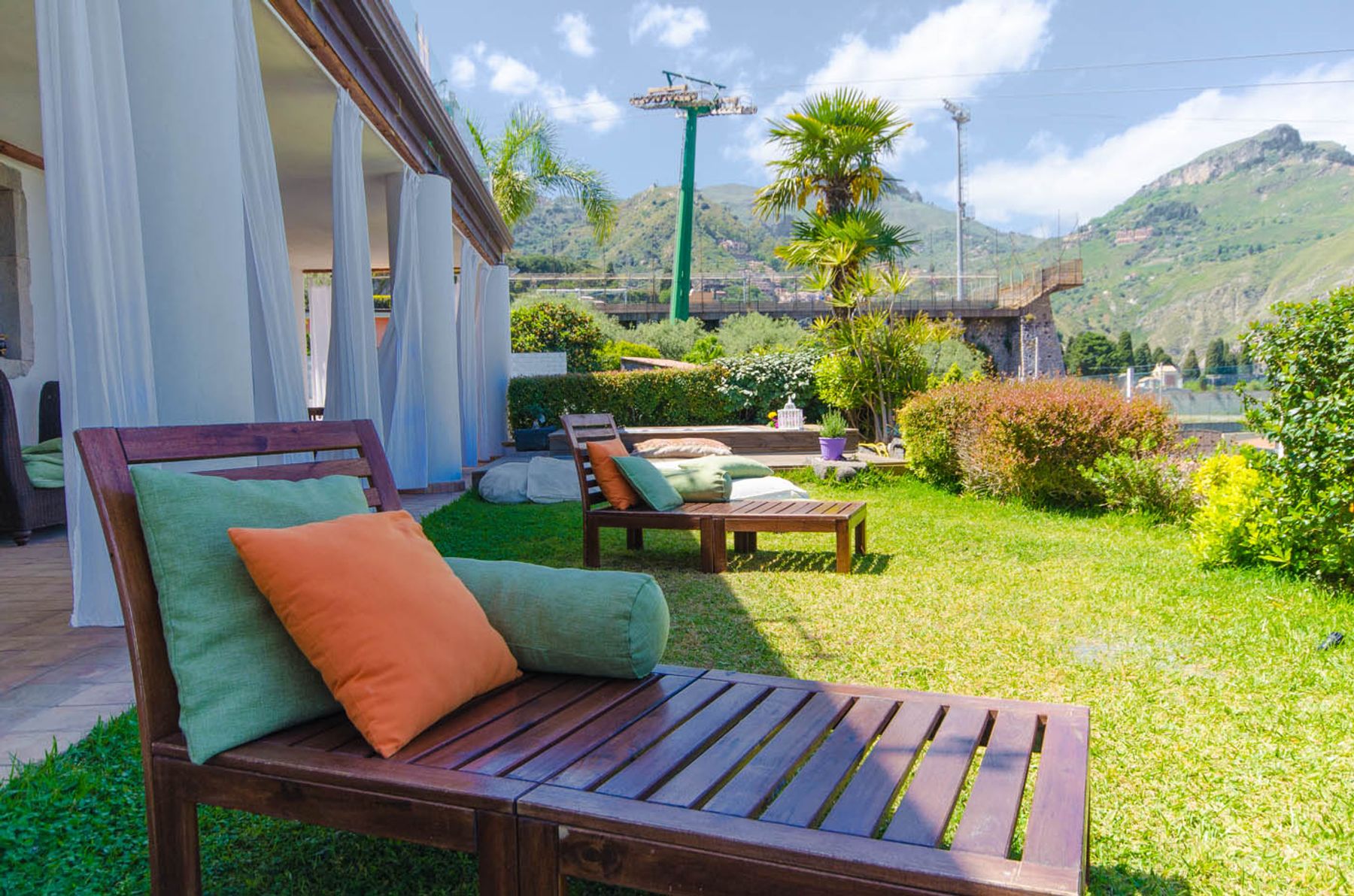 Outdoor Lounge