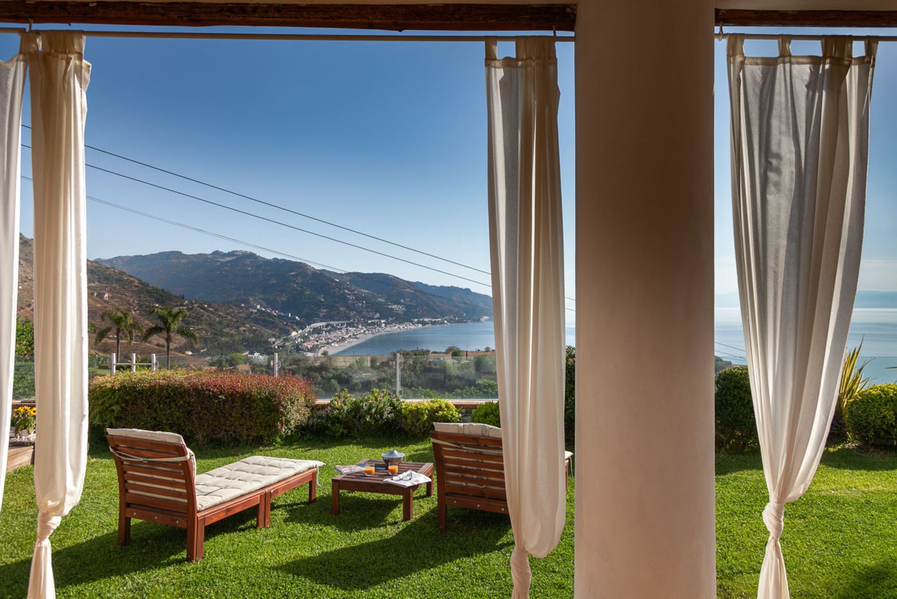 Outdoor Lounge
