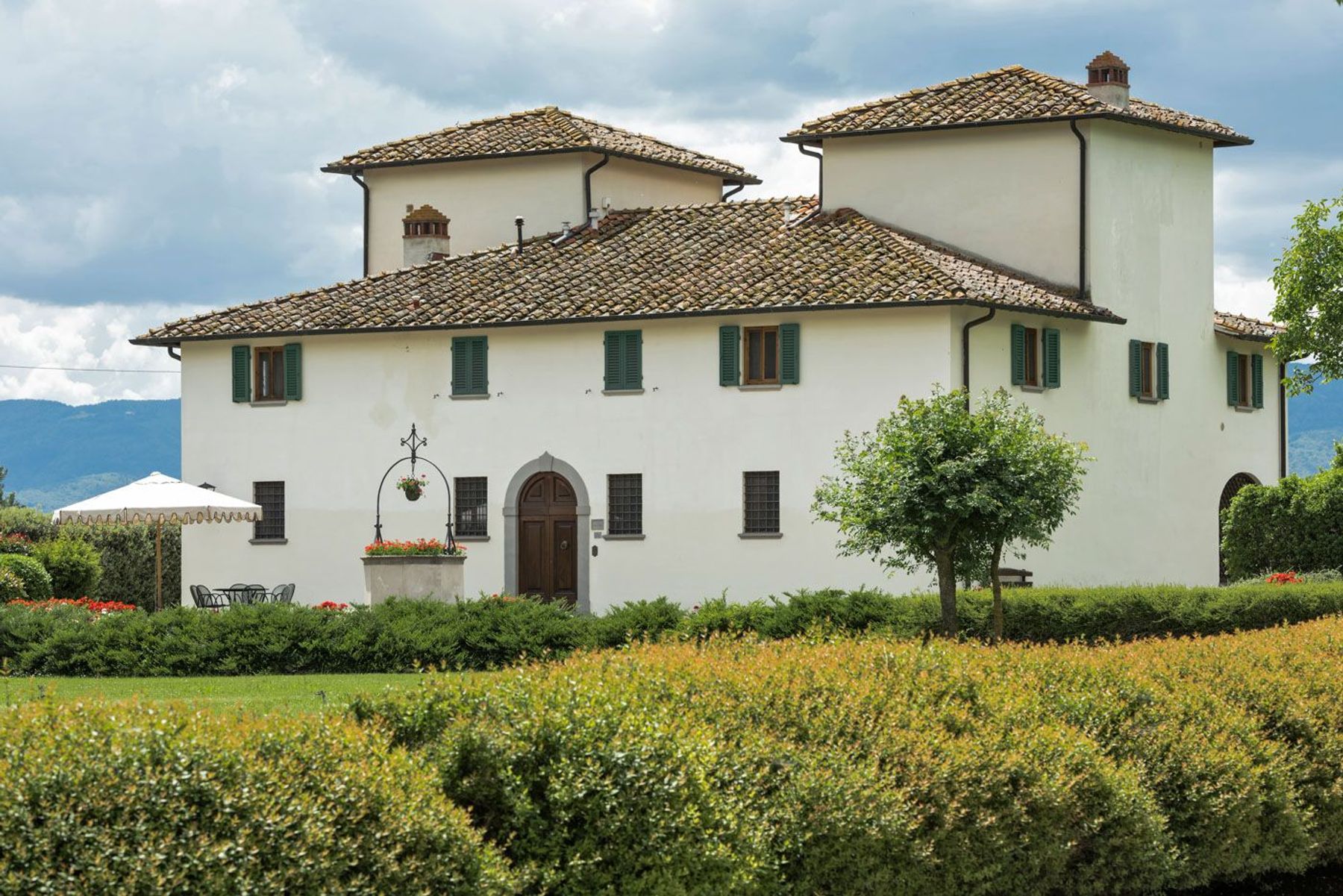 Astra villa photo.
