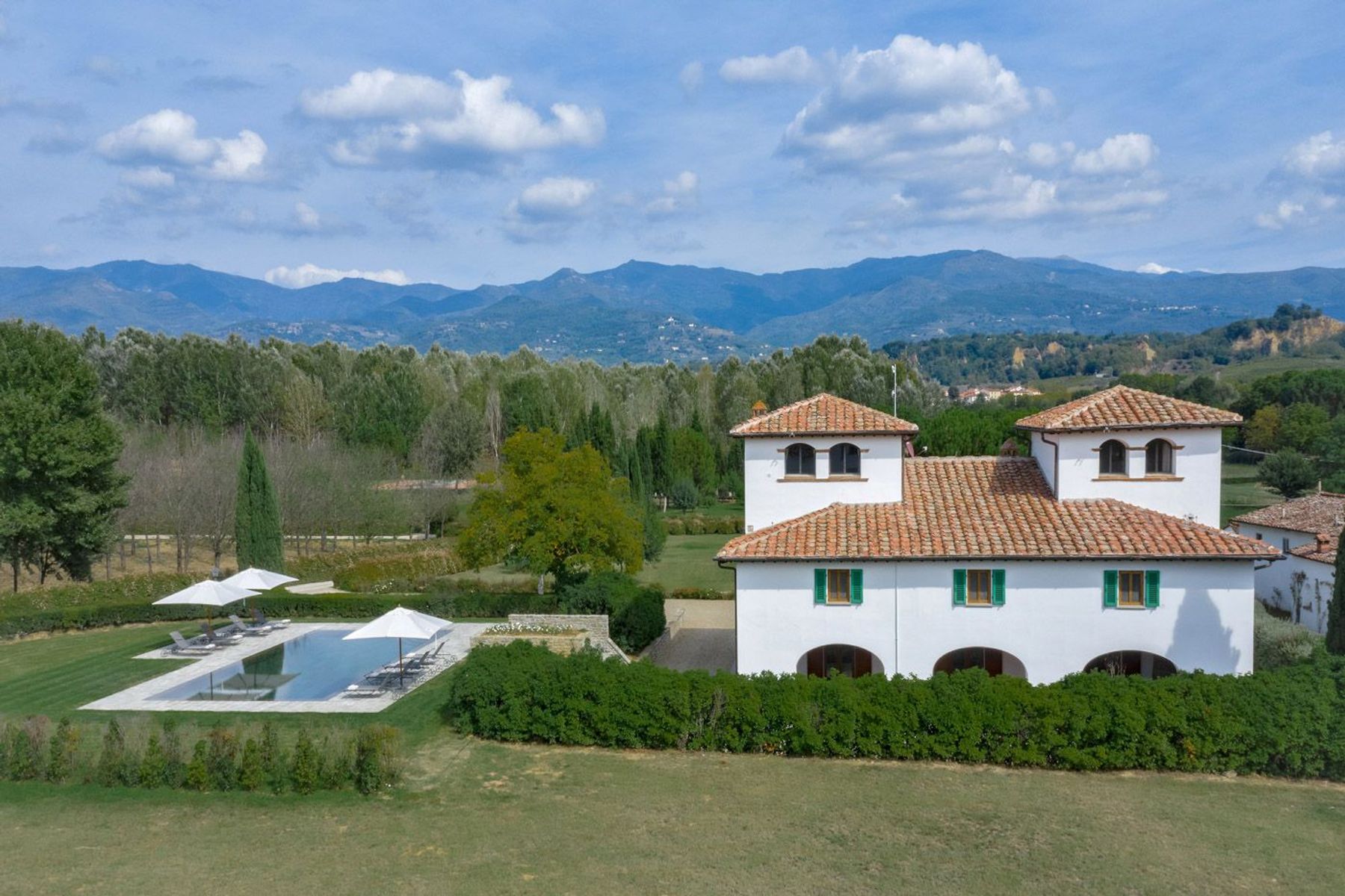 Astra villa photo.