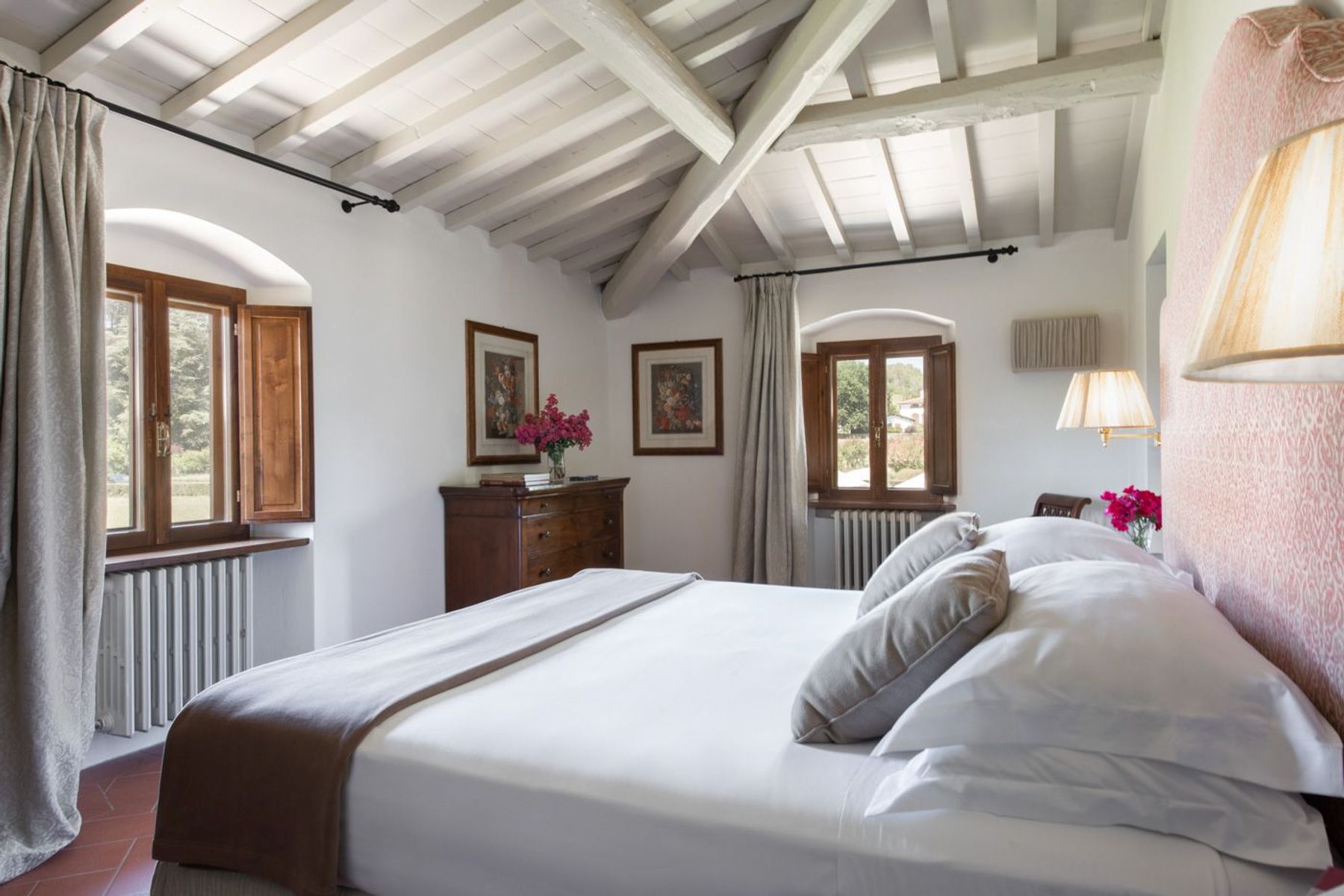 Astra villa photo.