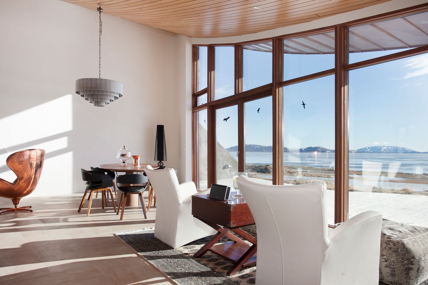 Lakeview Villa villa photo.
