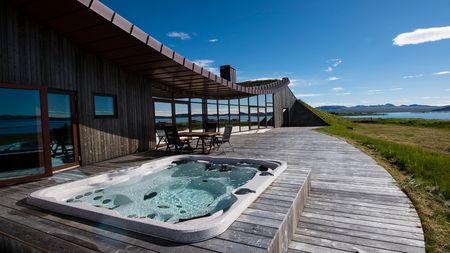 Lakeview Villa villa photo.
