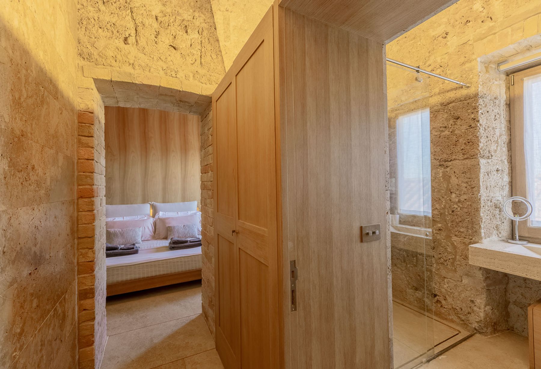 Ensuite