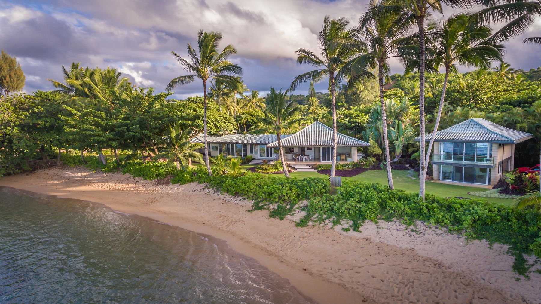 Anini Beach House villa photo.