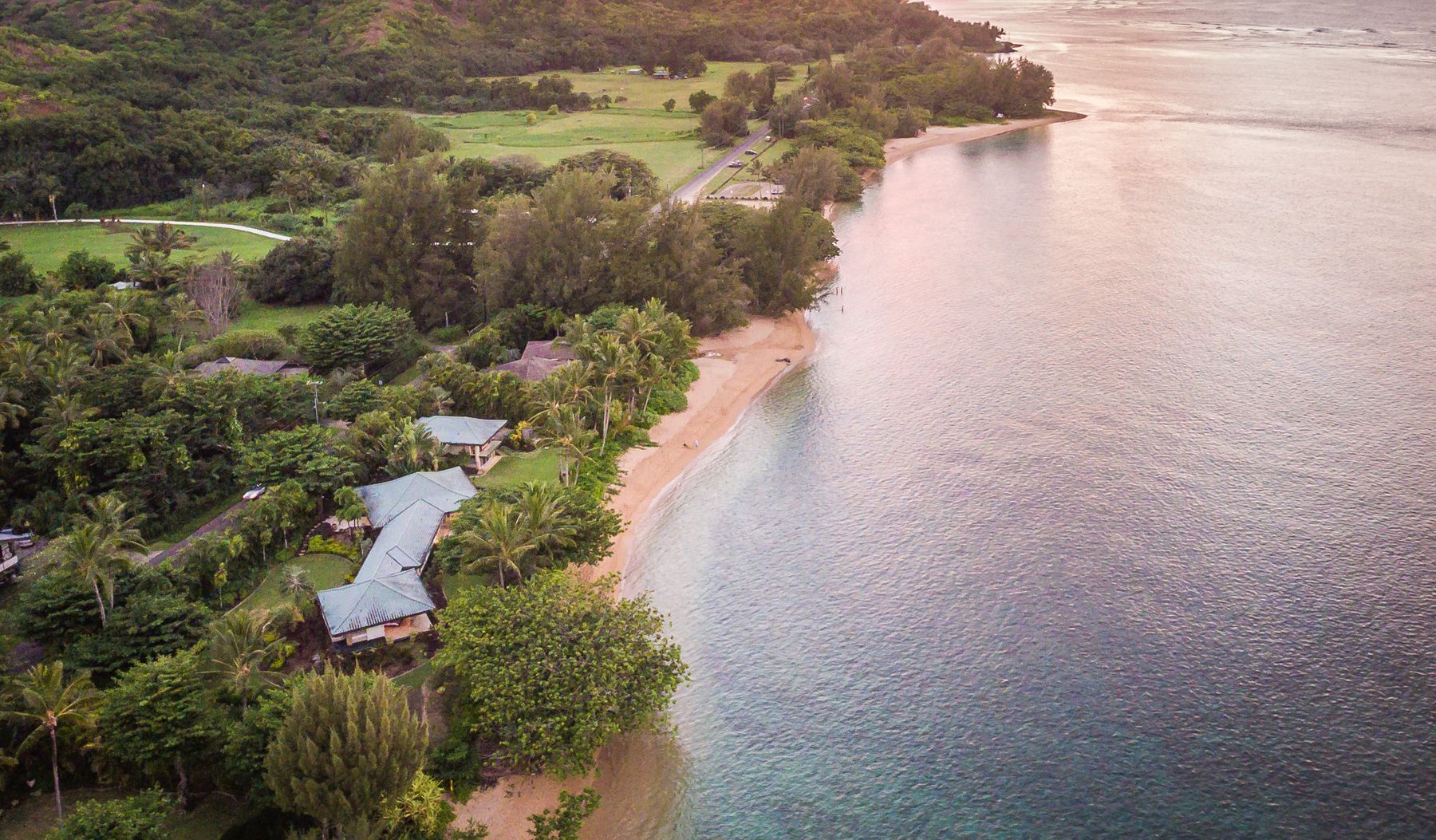 Anini Beach House villa photo.
