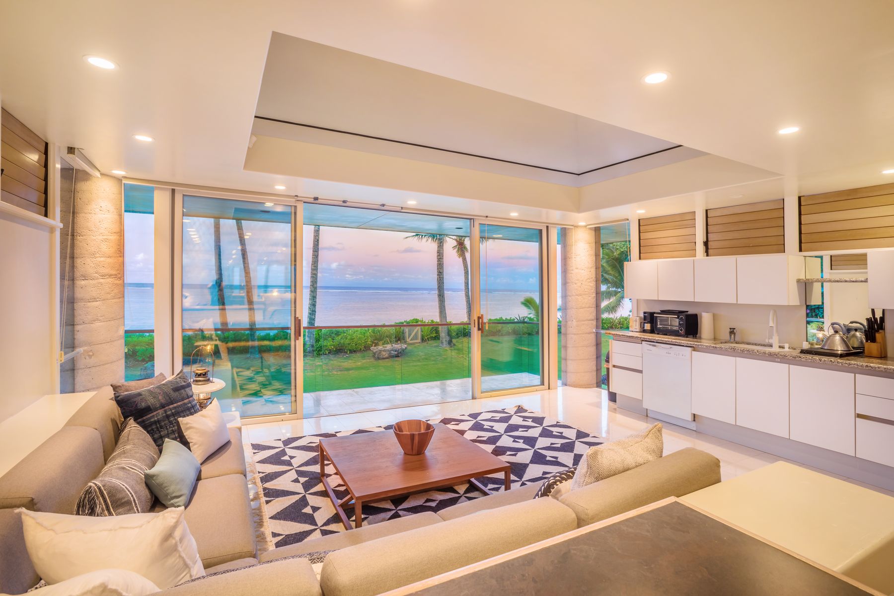 Anini Beach House villa photo.