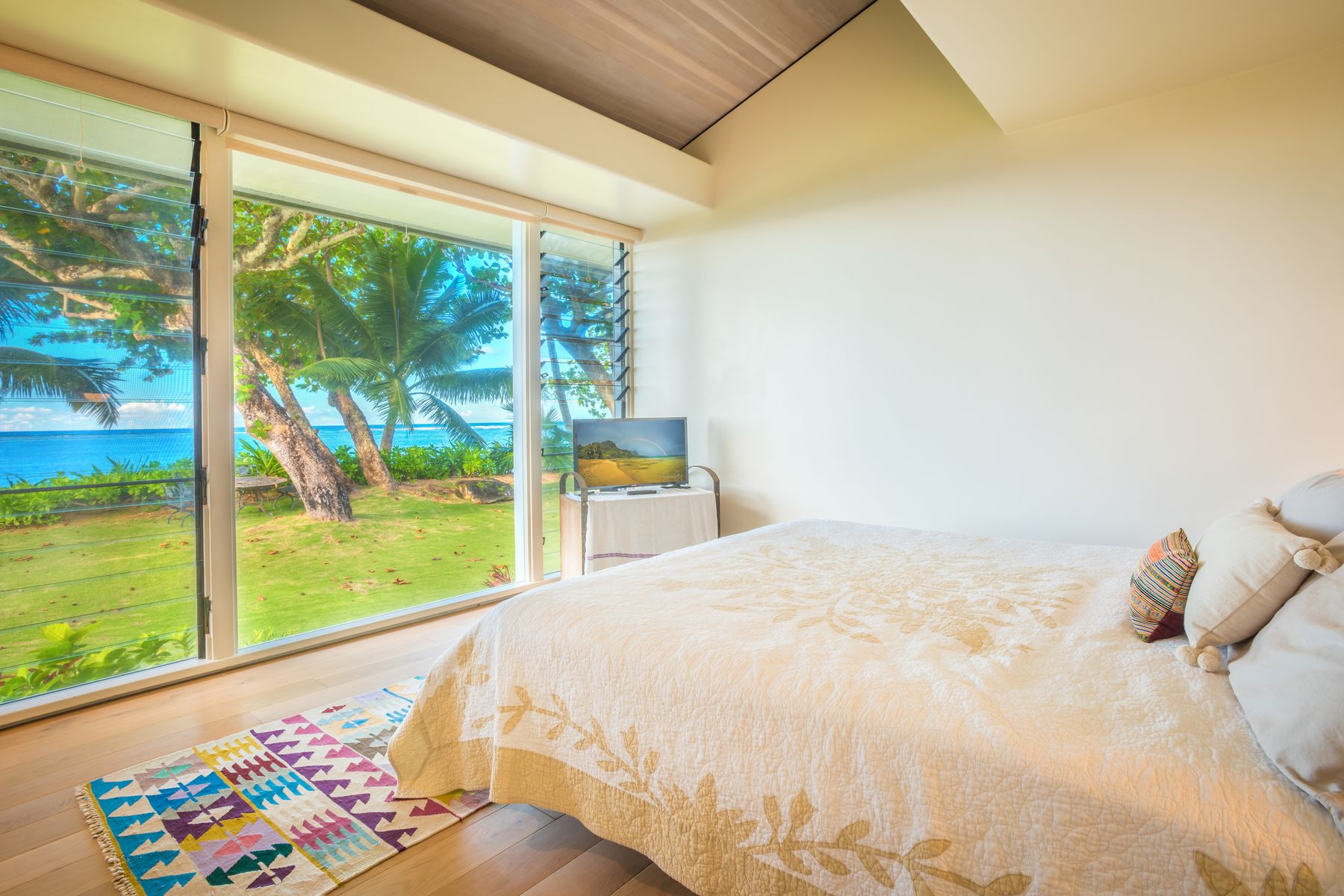Anini Beach House villa photo.