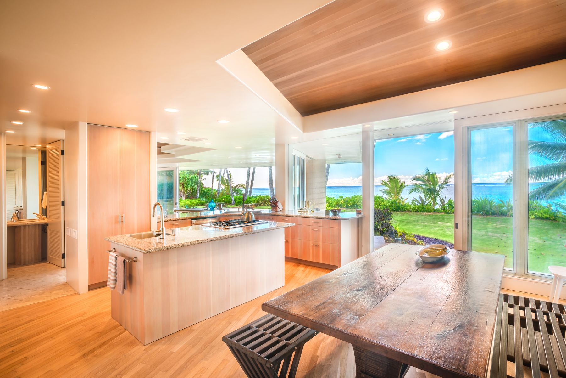 Anini Beach House villa photo.
